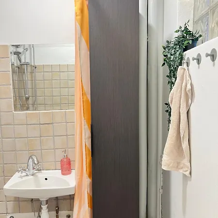 דירה Convenient - Close To Everything