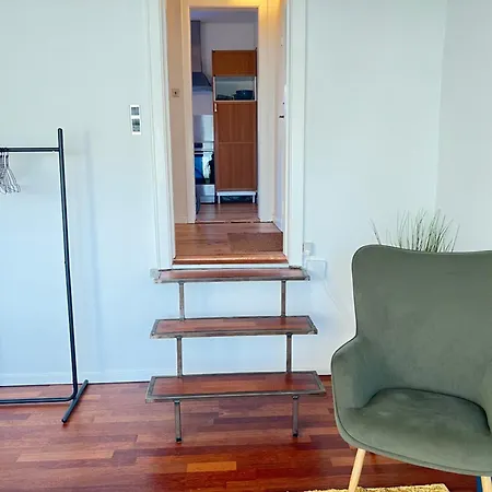 Convenient - Close To Everything * אודנזה